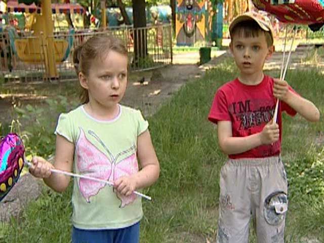 Життя біженців: Історія однієї сім'ї (Відео) Життя біженців: Історія однієї сім'ї (Відео)