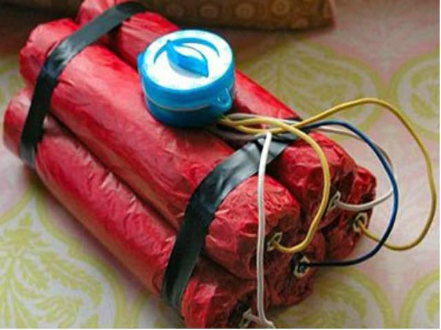 На Павлоградском химзаводе боевики уничтожили 40 т взрывчатки На Павлоградском химзаводе боевики уничтожили 40 т взрывчатки