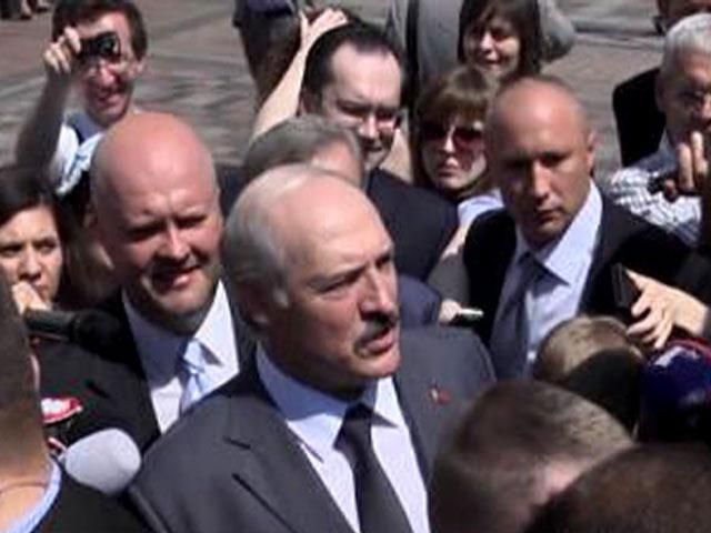 Забирайте в Украину своего Януковича, — Лукашенко