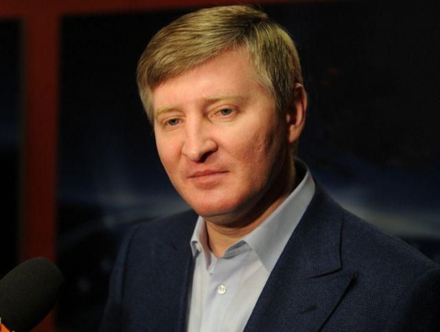 Ахметов прибыл на празднование инаугурации Порошенко Ахметов прибыл на празднование инаугурации Порошенко