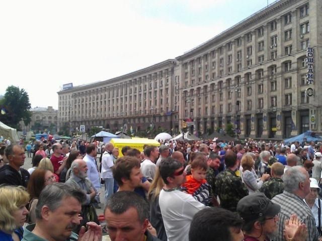 Порошенко не прийшов на громадське віче Майдану