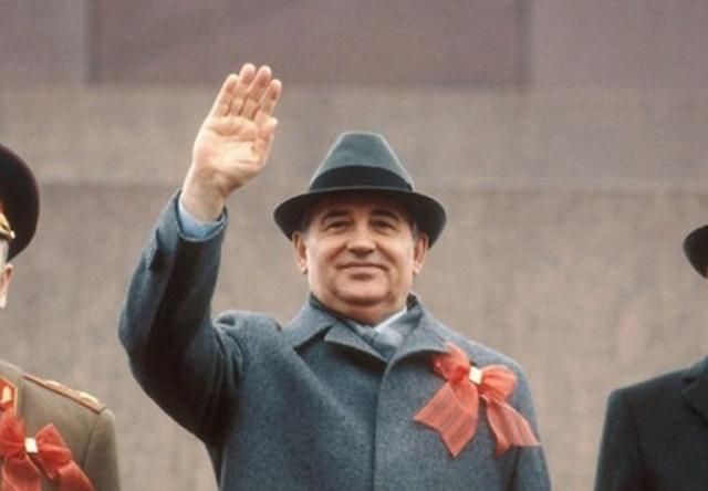 Горбачов підтримав анексію Криму через "бажання народу" Горбачов підтримав анексію Криму через "бажання народу"