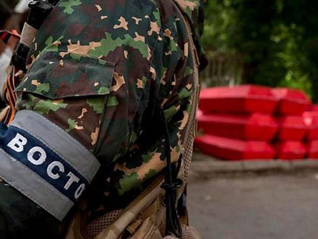 У Підмосков'ї без розголосу поховали загиблих у Донецьку росіян У Підмосков'ї без розголосу поховали загиблих у Донецьку росіян