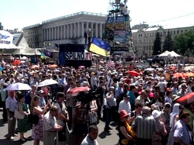 Хроніка 8 червня: бої у Слов’янську, Майдан офіційно звернувся до Порошенка