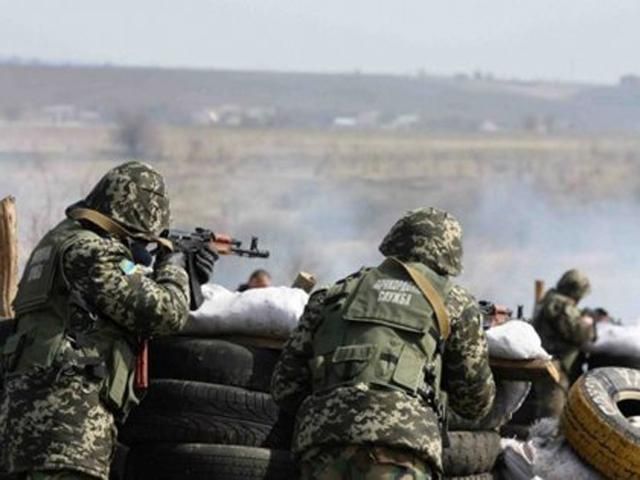 Прикордонники дали відсіч терористам на пункті пропуску "Ізварине" Прикордонники дали відсіч терористам на пункті пропуску "Ізварине"