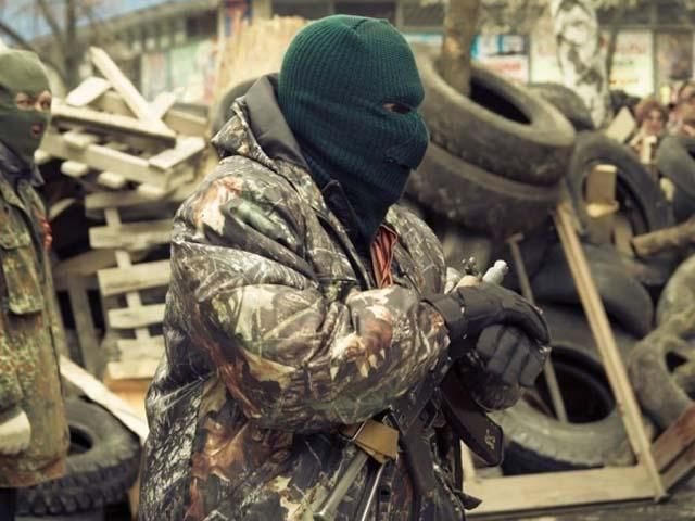 Затриманого в Маріуполі терориста "ДНР" етапують за межі Донецької області Затриманого в Маріуполі терориста "ДНР" етапують за межі Донецької області