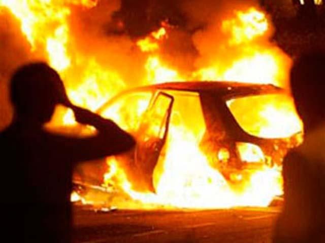 В Сумах неизвестные сожгли машину активиста "Свободы"