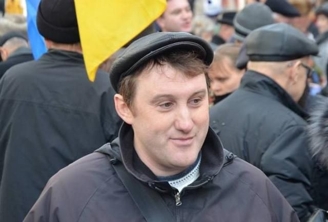 В окупованому Криму невідомі опечатали квартиру українського активіста Щекуна В окупованому Криму невідомі опечатали квартиру українського активіста Щекуна