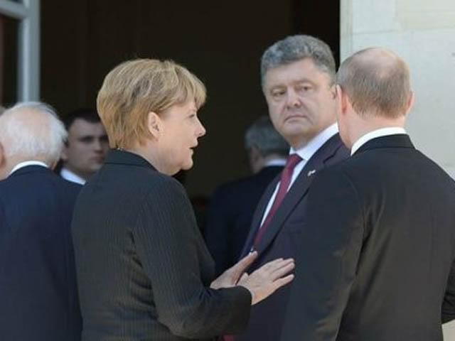 Путін і Порошенко розмовляли про події на Сході України і кровопролиття, — Пєсков
