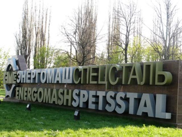 У Краматорську горить підприємство, де групувалися бойовики, — очевидці У Краматорську горить підприємство, де групувалися бойовики, — очевидці