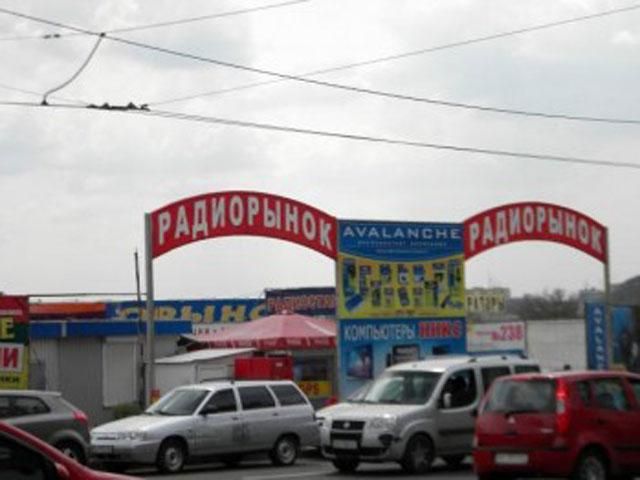 На донецькому ринку — стрілянина, — ЗМІ На донецькому ринку — стрілянина, — ЗМІ