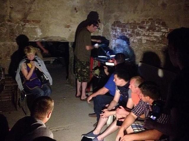 Фото дня: життя у підземеллях Слов’янська