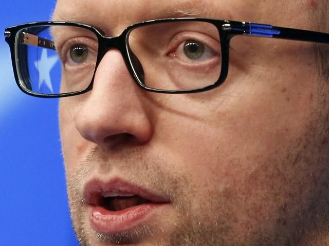 В Антраците стабилизировалась ситуация, в Снежном и Красном Луче сильно обострилась, — Яценюк В Антраците стабилизировалась ситуация, в Снежном и Красном Луче сильно обострилась, — Яценюк