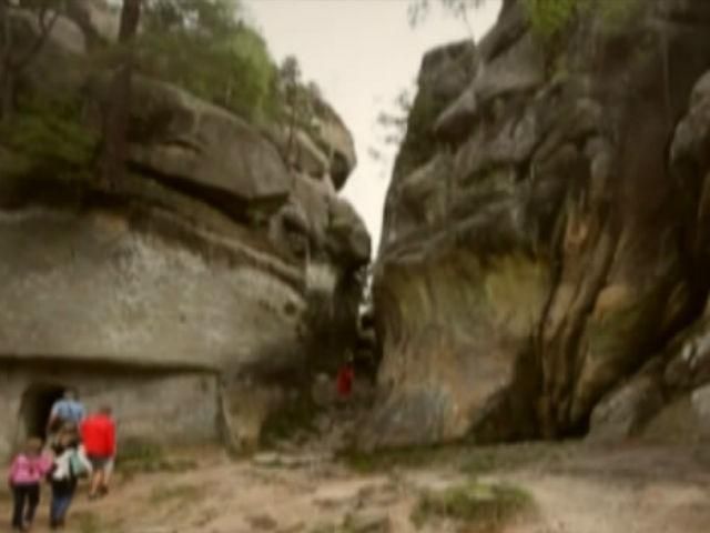 Жемчужина Прикарпатья — Скалы Довбуша Жемчужина Прикарпатья — Скалы Довбуша