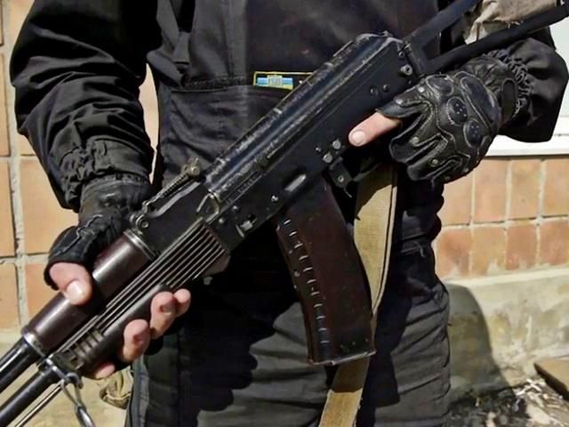 В Славянске и Торезе продолжается стрельба, область остается напряженным регионом В Славянске и Торезе продолжается стрельба, область остается напряженным регионом