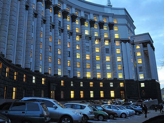 Другий аукціон з продажу урядових автомобілів відбудеться 4 липня Другий аукціон з продажу урядових автомобілів відбудеться 4 липня