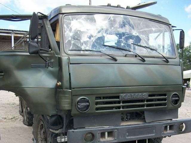 Терористи атакували українських силовиків на російському КАМАЗі (Фото)