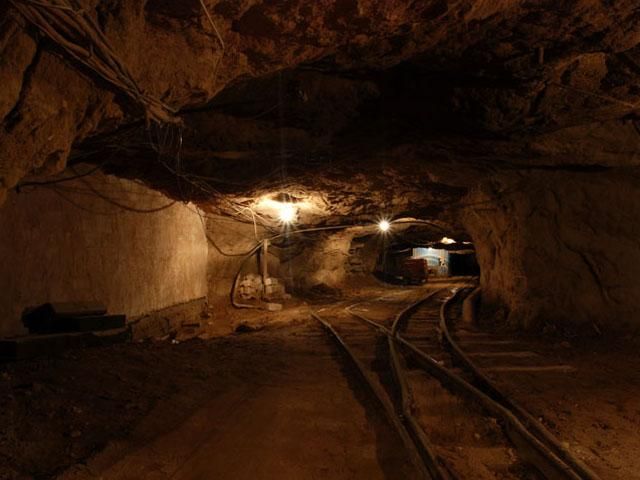 Причиной взрыва на шахте в Донецкой области могла стать добыча угля