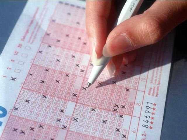 Булатов хоче спрямувати кошти від лотерей на розвиток спорту Булатов хоче спрямувати кошти від лотерей на розвиток спорту