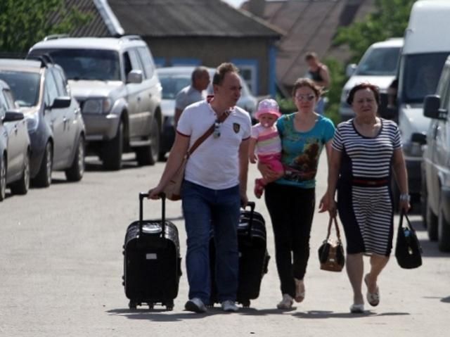 Беженцев с Востока готовы принять практически все области Украины, — МВД