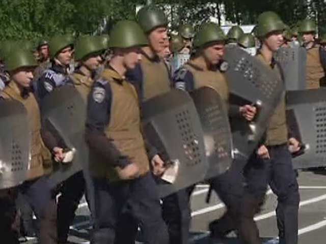 Курсанти академії МВС провели масштабні навчання Курсанти академії МВС провели масштабні навчання