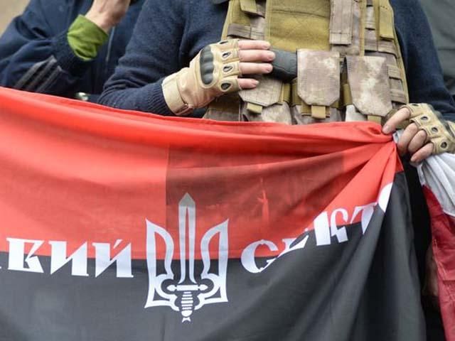 "Правий сектор" документально спростував належність до організації Олега Сенцова (Документ) "Правий сектор" документально спростував належність до організації Олега Сенцова (Документ)