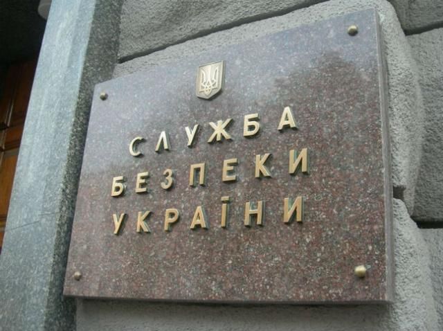 Порошенко дав СБУ добу, щоб доповісти про розслідування щодо "помічників" Наливайченка Порошенко дав СБУ добу, щоб доповісти про розслідування щодо "помічників" Наливайченка