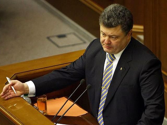 Родинам загиблих військовослужбовців виплатять 610 тисяч гривень компенсації Родинам загиблих військовослужбовців виплатять 610 тисяч гривень компенсації