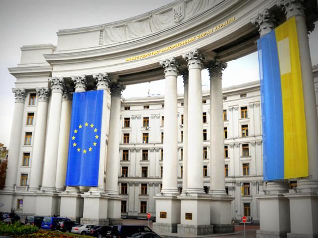 Україна закликала світову спільноту посилити тиск на Росію