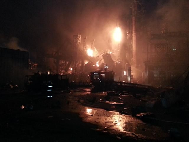 В России в результате взрыва на нефтеперерабатывающем заводе погибло 5 человек