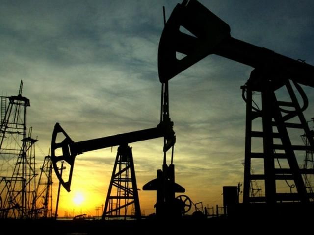 Нефть продолжает дорожать Нефть продолжает дорожать