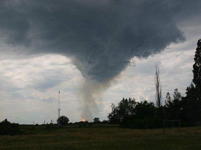 В МВД не исключают, что газопровод взорвали диверсанты В МВД не исключают, что газопровод взорвали диверсанты
