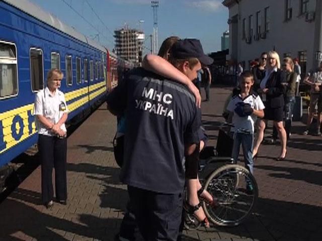 Люди с ограниченными возможностями оставляют Донецкую область