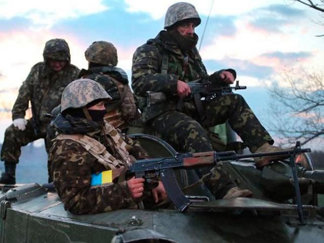 За ночь в Луганской области погибло 15 украинских военных, — СМИ За ночь в Луганской области погибло 15 украинских военных, — СМИ