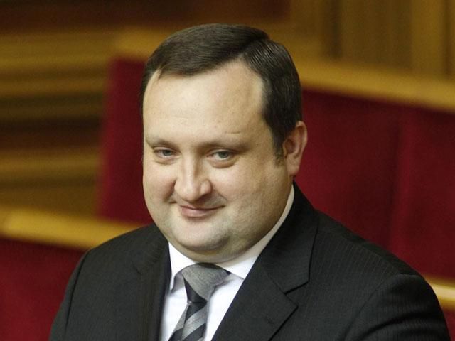 ГПУ арестовала счета Арбузова на более 24 миллиардов гривен ГПУ арестовала счета Арбузова на более 24 миллиардов гривен