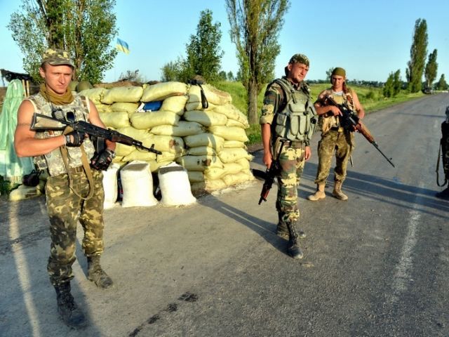 Активная фаза АТО возобновилась в нескольких населенных пунктах, — Селезнев Активная фаза АТО возобновилась в нескольких населенных пунктах, — Селезнев