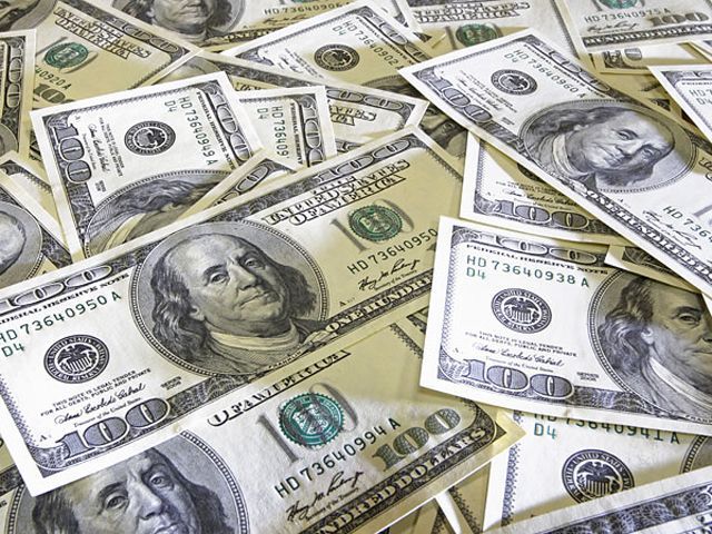 Долар впав і торгується близько місячного мінімуму Долар впав і торгується близько місячного мінімуму