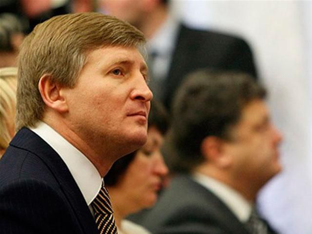 Ахметов приїхав на зустріч з Порошенком Ахметов приїхав на зустріч з Порошенком