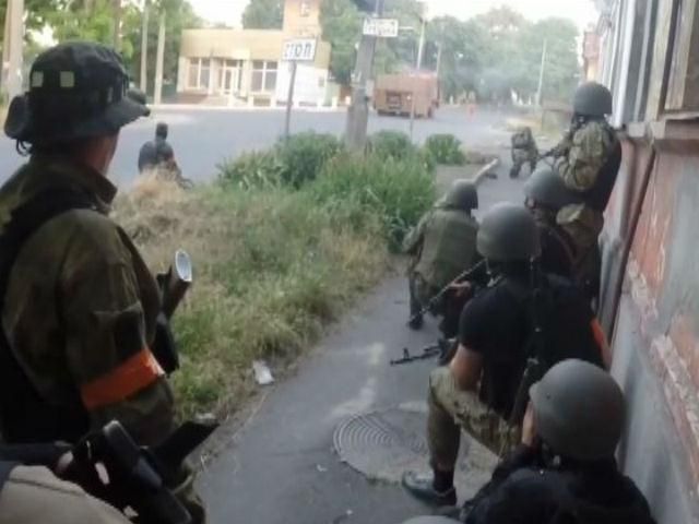 У добровольческих батальонов на востоке нет профессионального снаряжения У добровольческих батальонов на востоке нет профессионального снаряжения