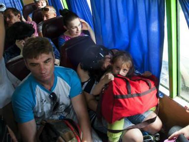 В Україні вже 50 тисяч біженців зі Сходу, — депутат