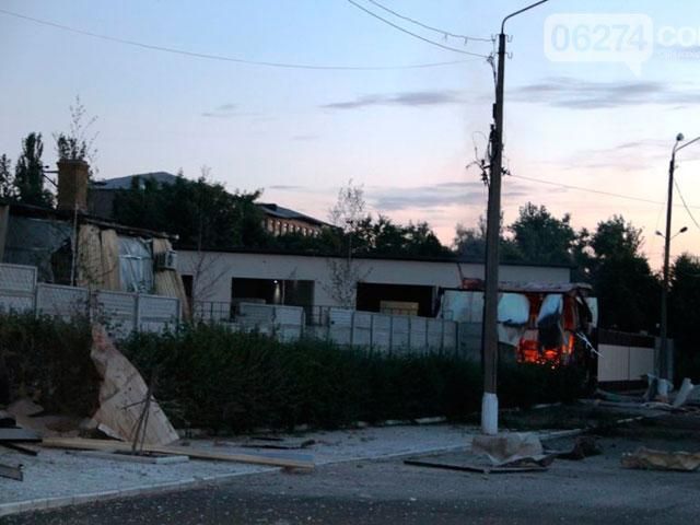 Артемовск: руины после штурма воинской части (Фото) Артемовск: руины после штурма воинской части (Фото)