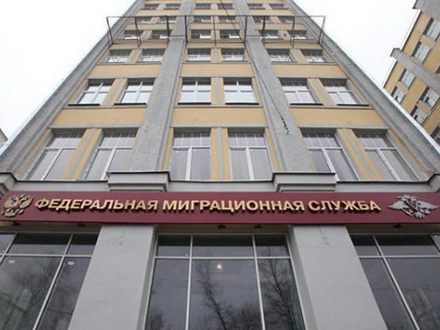 Москва заявляє, що в Росію прибуло 400 тисяч українських громадян Москва заявляє, що в Росію прибуло 400 тисяч українських громадян