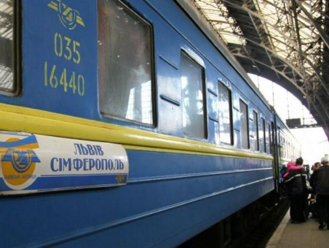 Анексований Росією Крим і східні області України покинули 38 тисяч людей, — ООН