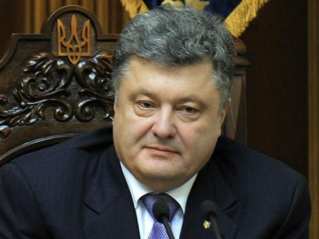 Офіційно: Порошенко віддав наказ припинити вогонь о 22.00 Офіційно: Порошенко віддав наказ припинити вогонь о 22.00