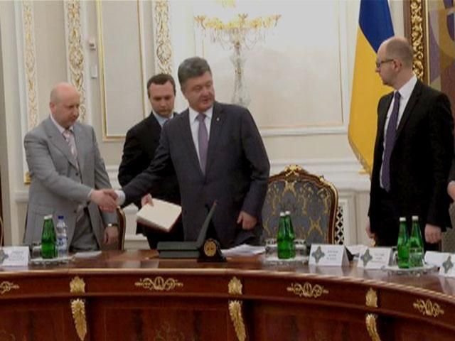 Итоги недели: Порошенко обнародовал мирный план урегулирования кризиса Итоги недели: Порошенко обнародовал мирный план урегулирования кризиса