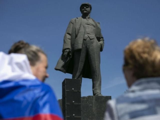 Ночь в Донецке прошла спокойно, но с грозой, — горсовет Ночь в Донецке прошла спокойно, но с грозой, — горсовет