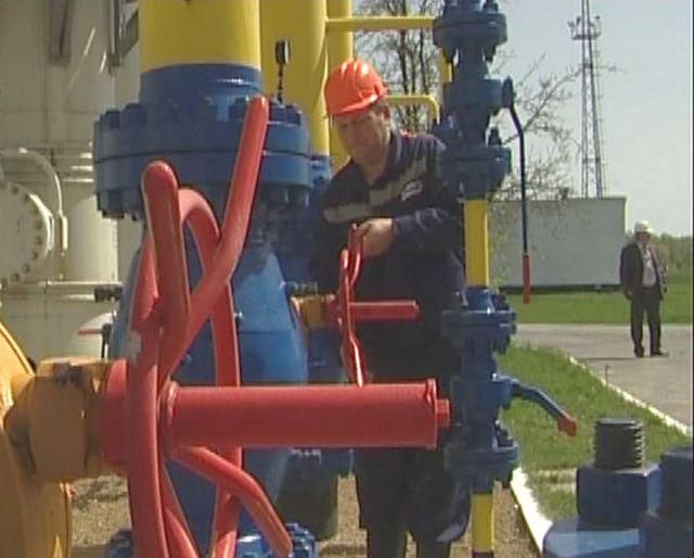 Новую неделю Украина встретила перекрытым вентилем со стороны России Новую неделю Украина встретила перекрытым вентилем со стороны России