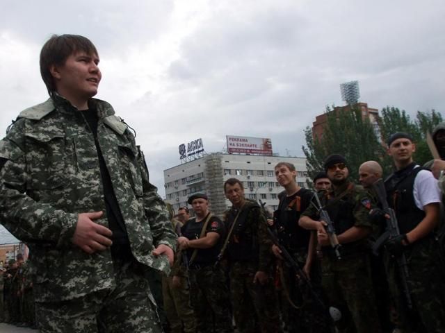 Міліція та "Правий сектор" спростовують інформацію про перестрілку в Донецьку