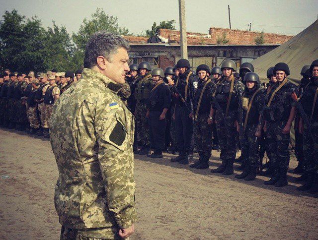 Порошенко пообещал адекватный ответ нарушителям условий мирного плана Порошенко пообещал адекватный ответ нарушителям условий мирного плана