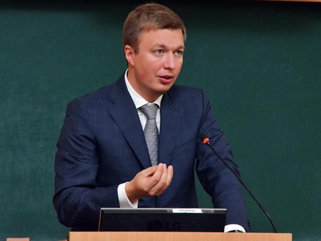 В Донецькій ОДА анонсують "круглий стіл" за участю Росії (Відео) В Донецькій ОДА анонсують "круглий стіл" за участю Росії (Відео)